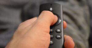 아마존 신형 Fire TV Stick 4K, 실제로 쓸 만한 리모컨 탑재